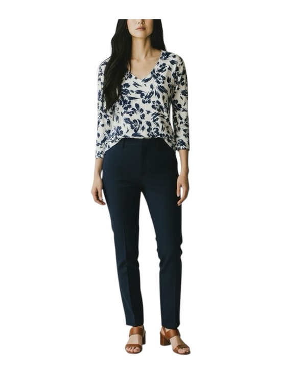 Nally & Millie Tops - Nally & Millie 3/4 Sleeve Floral V-Neck Top Small Knit Blue Navy White NWT